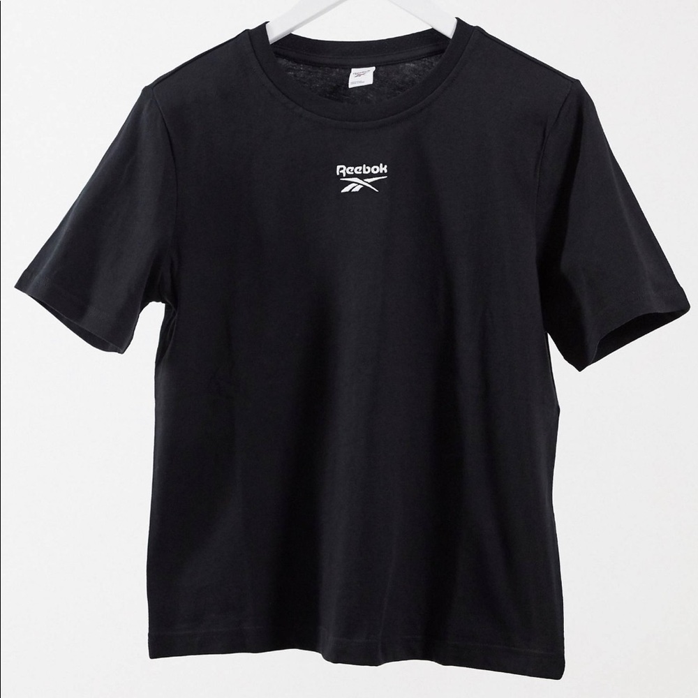Reebok T- shirt